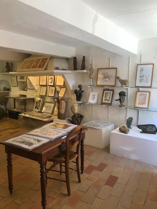 Appartement Chez L'Artiste Minerve Eksteriør bilde